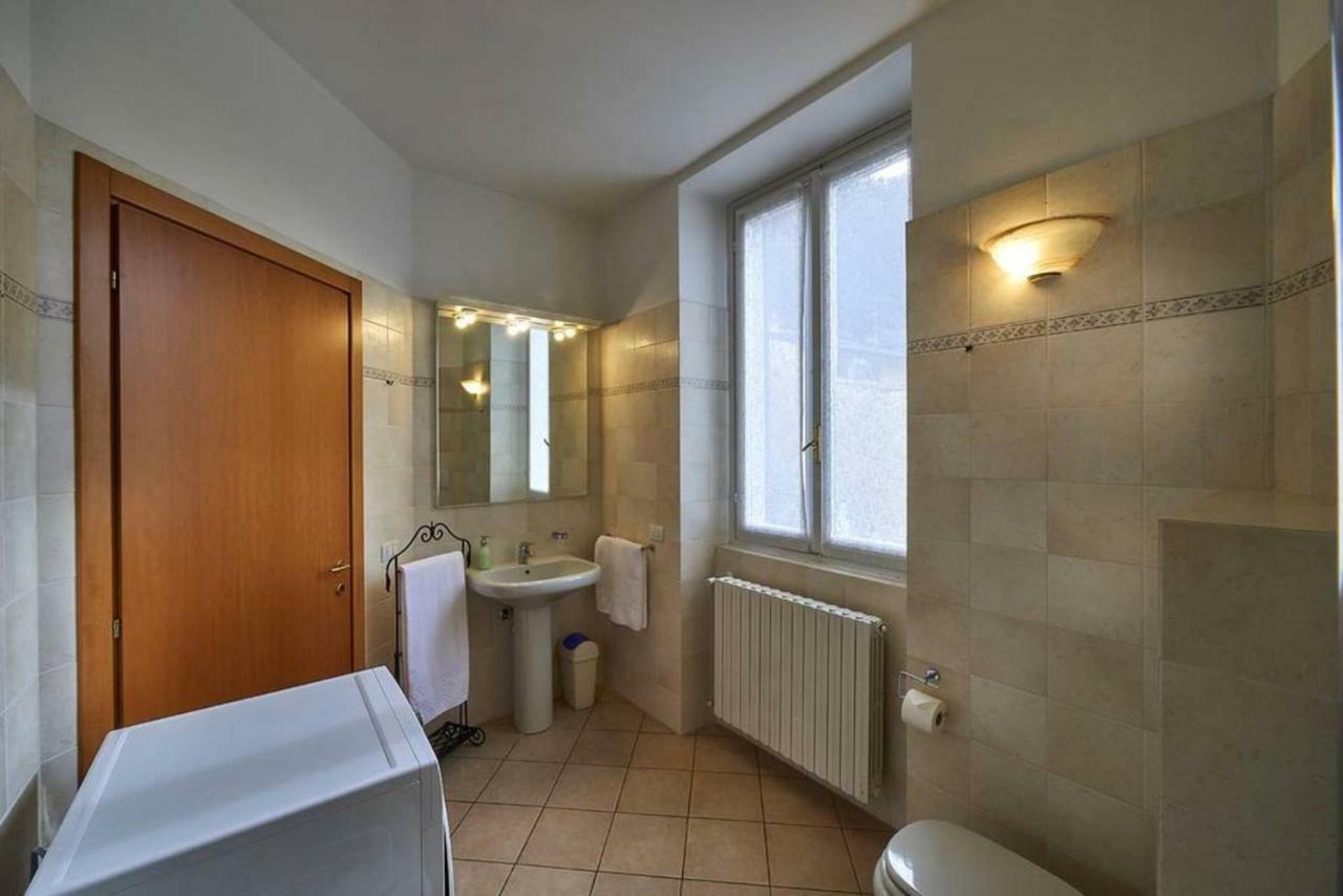 Апартаменты Casa Ferry Варенна Экстерьер фото